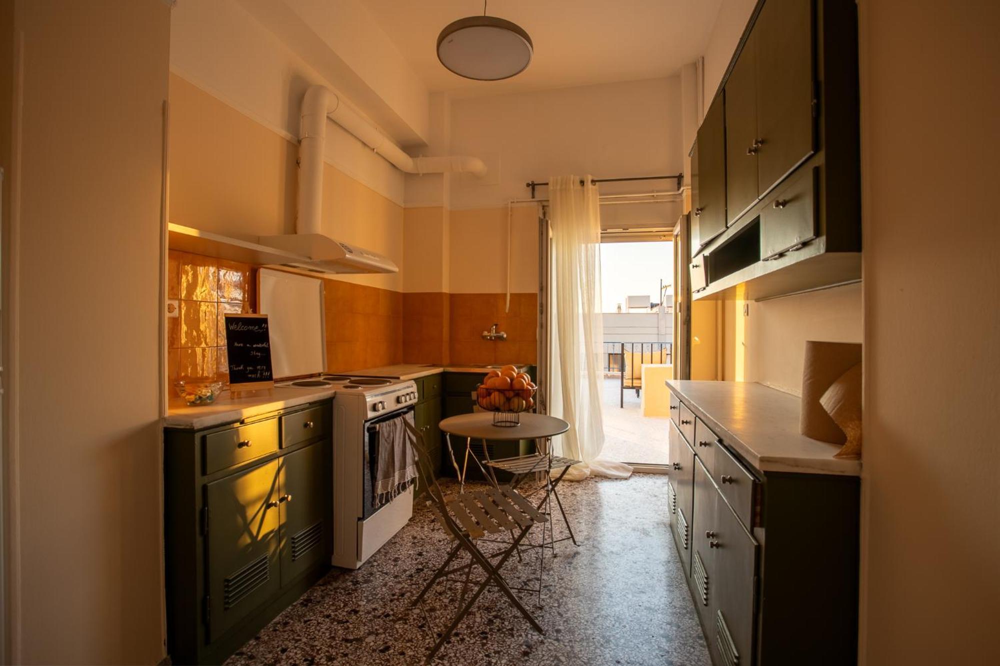 Central Mytilene City-View Apartment For 7 Екстер'єр фото